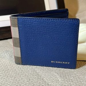 !!SOLD!!Men’s leather Burberry wallet